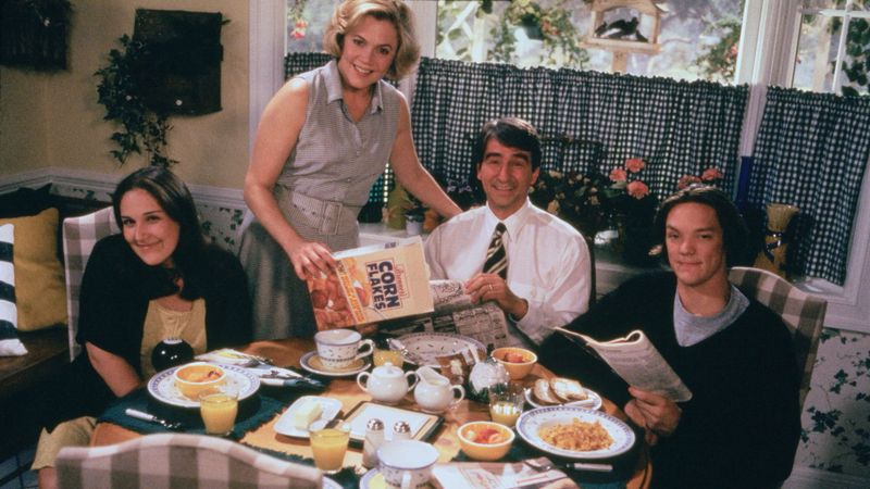 Serial Mom Backdrop Image